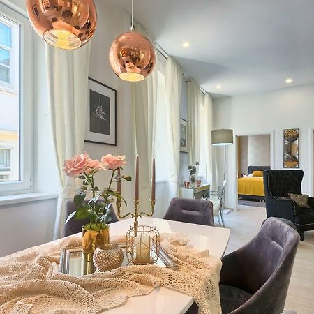 Hedone Luxury Apartment With Free Parking Πούλα Εξωτερικό φωτογραφία