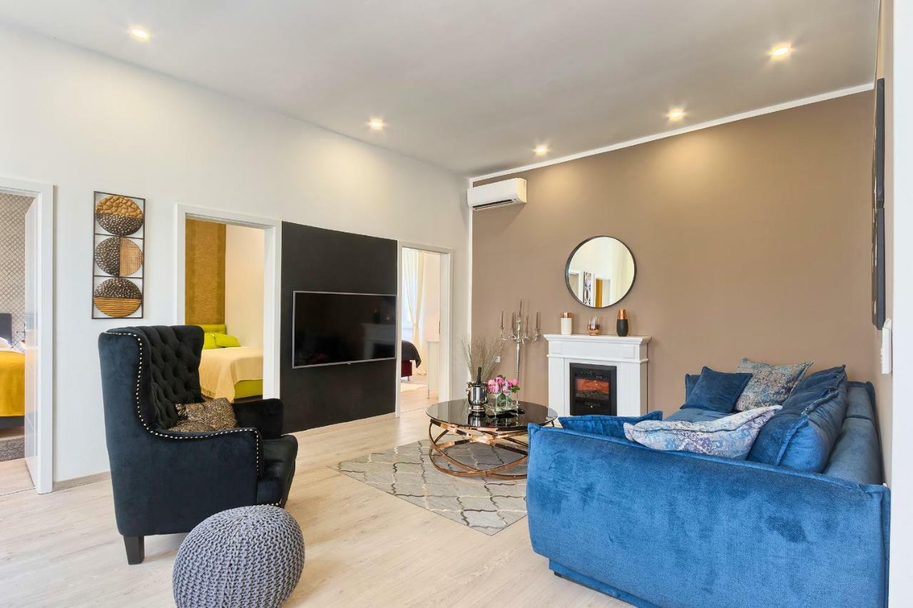 Hedone Luxury Apartment With Free Parking Πούλα Εξωτερικό φωτογραφία
