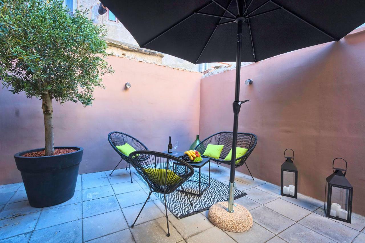 Hedone Luxury Apartment With Free Parking Πούλα Εξωτερικό φωτογραφία